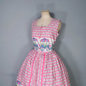 50s NOVELTY PRINT PINK FLOWER VENDORS FULL SKIRTED DRESS - S
