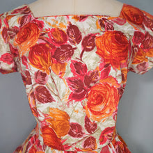 Load image into Gallery viewer, 50s BIG ORANGE ROSE PRINT FULL SKIRT COTTON DRESS - S-M