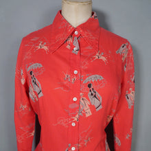 Load image into Gallery viewer, 70s ST CLAIR PARIS ART DECO LADY SPECTATOR NOVELTY PRINT SHIRT - S-M