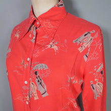 Load image into Gallery viewer, 70s ST CLAIR PARIS ART DECO LADY SPECTATOR NOVELTY PRINT SHIRT - S-M