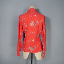 Load image into Gallery viewer, 70s ST CLAIR PARIS ART DECO LADY SPECTATOR NOVELTY PRINT SHIRT - S-M