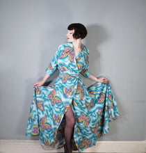 Load image into Gallery viewer, 40s SEERSUCKER COTTON TURQUOISE BUTTERFLY PRINT WRAP ROBE DRESS - M
