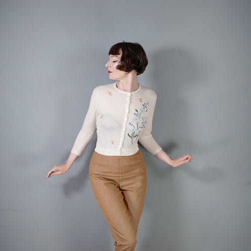 50s / 60s BALLENTYNE INTARSIA BUMBLE BEE AND FLOWER PURE CASHMERE CARDIGAN - XS-S