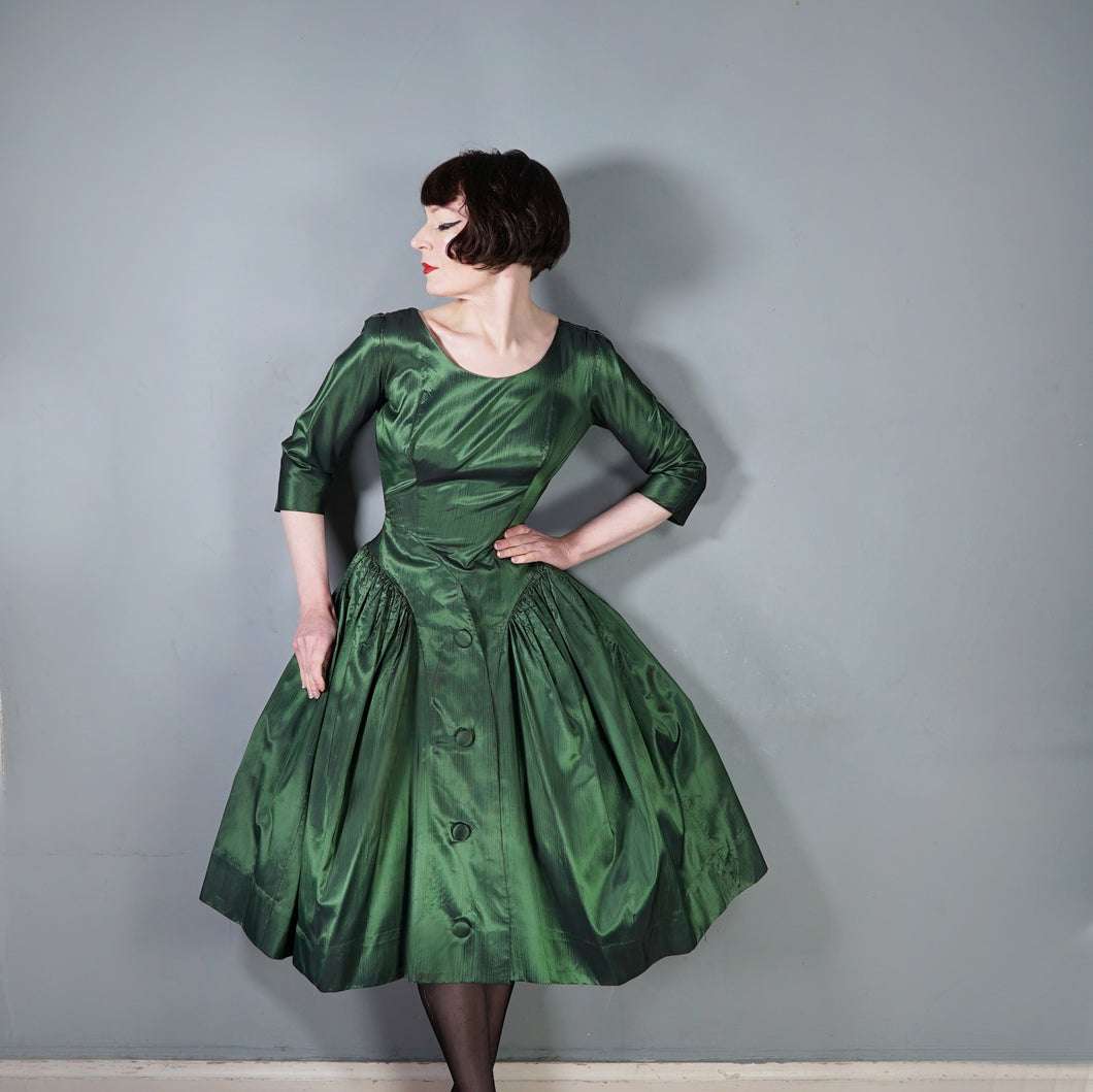 50s SHIMMERING METALLIC EMERALD GREEN MELBRAY FULL SKIRTED PARTY DRESS - S