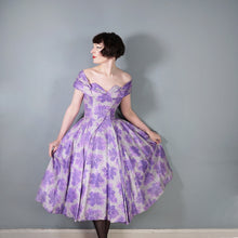 Load image into Gallery viewer, 50s 60s FRANK USHER GREY AND PURPLE FLORAL FORMAL PARTY DRESS - XS