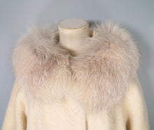 Load image into Gallery viewer, 60S LILLI ANN CREAM FUZZY MOHAIR WOOL SWING COAT WITH HUGE FUR COLLAR - M