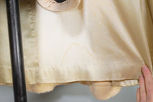 Load image into Gallery viewer, 60S LILLI ANN CREAM FUZZY MOHAIR WOOL SWING COAT WITH HUGE FUR COLLAR - M