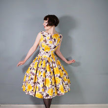 Load image into Gallery viewer, 50s HUGE YELLOW ROSE FULL SKIRTED DAY DRESS - M