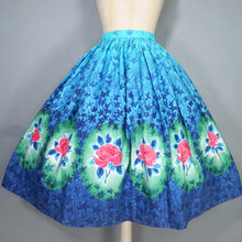 Load image into Gallery viewer, 50s FANTASTIC BLUE COTTON FULL SKIRT WITH PIK ROSE BORDER PRINT - 25.5"