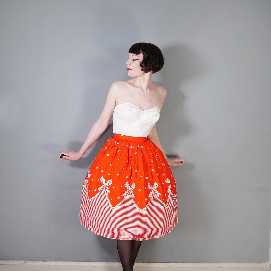 60s RED AND WHITE BOW AND STRIPE BORDER PRINT FULL COTTON SKIRT - 24