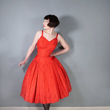 Load image into Gallery viewer, 50s ELEGANT STRAPPY FULL SKIRTED RED LACE AND SATIN PARTY / EVENING DRESS - S-M
