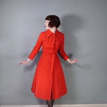 Load image into Gallery viewer, 70s LIGHTWEIGHT BRIGHT RED TRENCH COAT WITH BELT AND DAGGER COLLAR - XS-S
