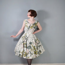 Load image into Gallery viewer, 50s SHAYNE OF MIAMI GREEN PAINTERLY FLORAL RHINESTONED DRESS XS-S
