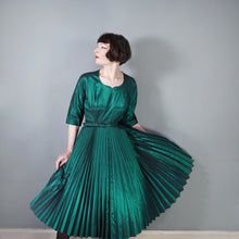 Load image into Gallery viewer, 50s RODNEY DARK GREEN METALLIC TAFFETA PLEATED FULL SKIRT DRESS WITH BELT - XS-S