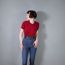 Load image into Gallery viewer, 60s SUPER FINE SOFT KNIT DARK RED SHORT SLEEVE JUMPER - M-L
