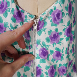 50s 60s SAMBO VANITY COTTONS PURPLE ROSE PRINT DRESS - XS