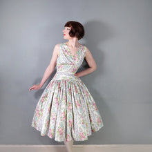 Load image into Gallery viewer, 50s ROMANTIC GREY AND PASTEL PINK FLORAL ROSE PRINT DRESS - S-M