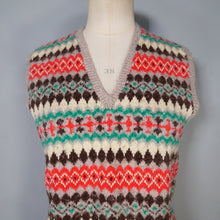 Load image into Gallery viewer, 60s HANDKNIT FAIRISLE WOOL TANK TOP / JUMPER - M