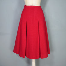 Load image into Gallery viewer, 60s HARELLA BOLD RED AND BLACK SKIRT AND JACKET SUIT SET - M