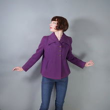 Load image into Gallery viewer, 60s does 40s HANDMADE PURPLE SWING JACKET WITH BIG COLLAR - S-M