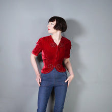 Load image into Gallery viewer, 40s RED VELVET ZIP FRONT BLOUSE WITH SWIRLING RHINESTONES - S-M