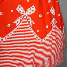 Load image into Gallery viewer, 60s RED AND WHITE BOW AND STRIPE BORDER PRINT FULL COTTON SKIRT - 24&quot;