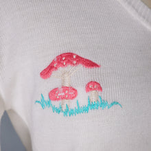 Load image into Gallery viewer, 70s TIGIWEAR WHITE FINE ACRYLIC KNIT JUMPER WITH EMBROIDERED MUSHROOMS - M