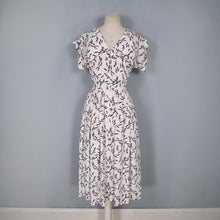 Load image into Gallery viewer, 40s AMAZING WHIMSICAL NOVELTY PRINT DRESS WITH LOGGERS - S