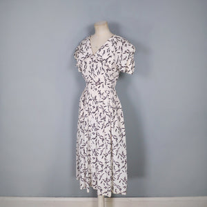 40s AMAZING WHIMSICAL NOVELTY PRINT DRESS WITH LOGGERS - S