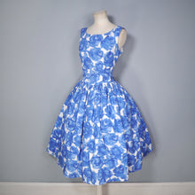 Load image into Gallery viewer, 50s PEGGY PAGE VIBRANT PAINTERLY BLUE ROSE COTTON DRESS - M