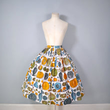 Load image into Gallery viewer, 50s SPORTAVILLE PUMPKIN AND VASE FRUIT NOVELTY SKIRT - 27&quot;