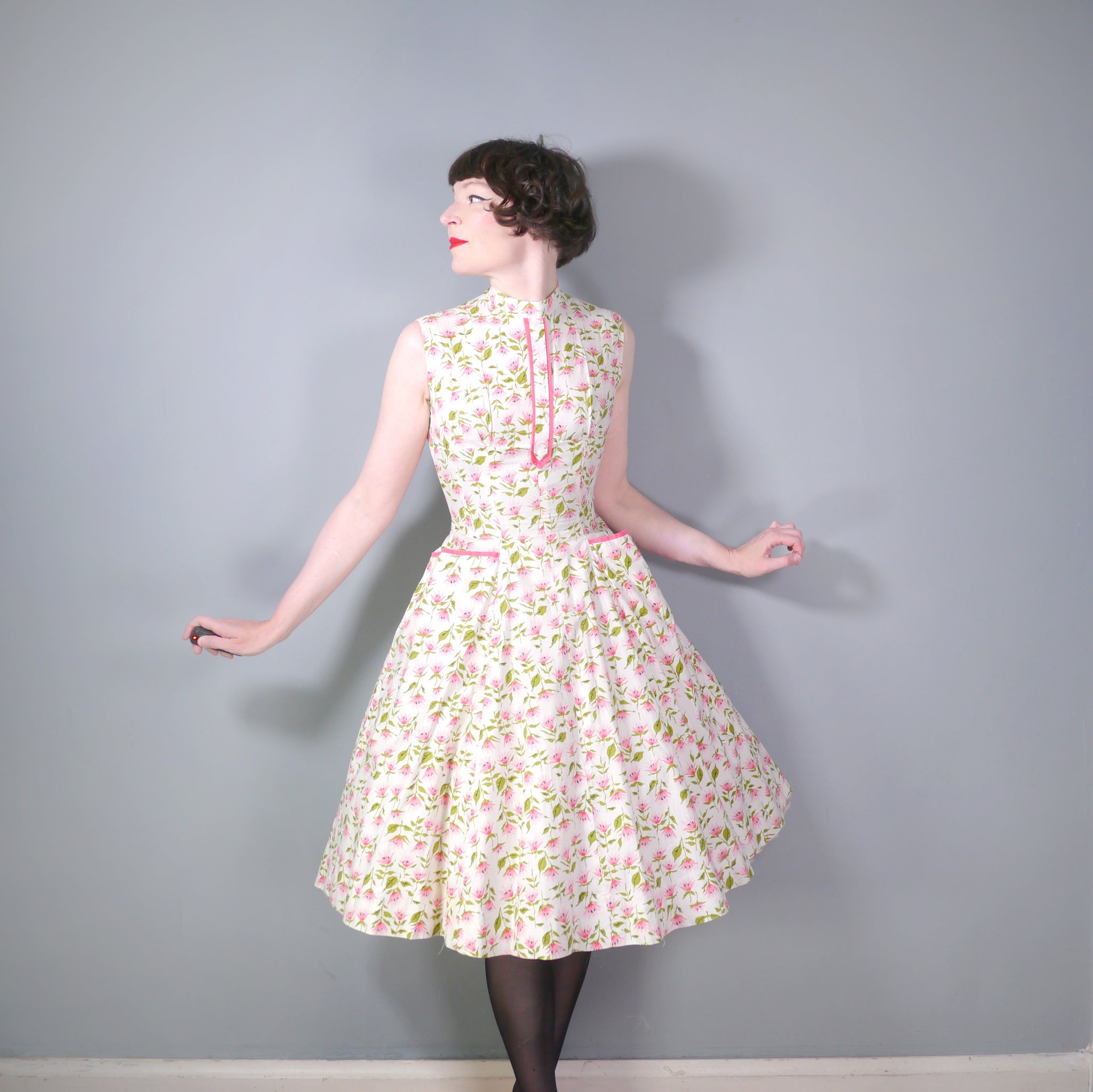 Fities 50's Cotton Sundress Full Skirt Straps Pockets Floral Built