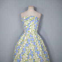 Load image into Gallery viewer, 50s ALICE EDWARDS BLUE ROSE PRINT STRAPLESS COTTON EVENING / PARTY DRESS - S