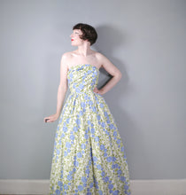 Load image into Gallery viewer, 50s ALICE EDWARDS BLUE ROSE PRINT STRAPLESS COTTON EVENING / PARTY DRESS - S