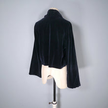 Load image into Gallery viewer, 50s GOTHIC BLACK VELVET SWING JACKET BY SIDRAN, DALLAS - M