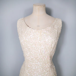 50s 60s WHITE SEQUIN WIGGLE COCKTAIL DRESS WITH PLUNGE BACK - S
