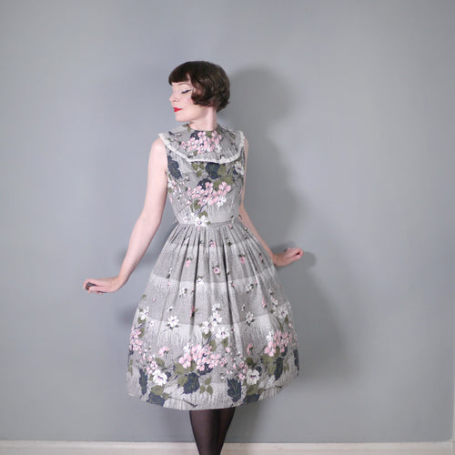 50s / 60s GREY AND PINK FLORAL BORDER PRINT COTTON DRESS WITH RUFFLE COLLAR - S