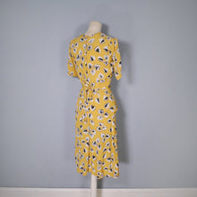 Load image into Gallery viewer, 40s YELLOW CREPE TEA DRESSS WITH BLACK AND WHITE LEAF PRINT - XS