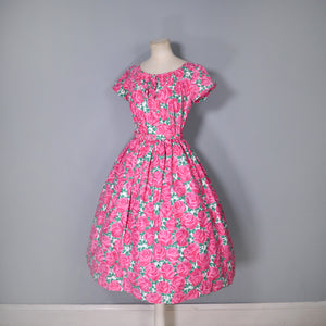 50s GREEN AND PINK LAVISH ROSE PRINT COTTON FULL SKIRTED DRESS WITH BELT - S