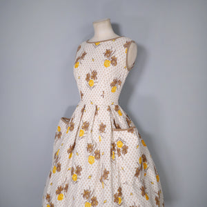 50s 60s BROWN AND ORANGE FLORAL DAY DRESS WITH BIG POCKETS AND FULL SKIRT - XS