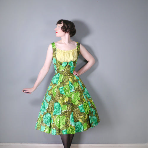 60s BRIGHT GREEN SUN DRESS WITH GATHERED SHELF BUST - S