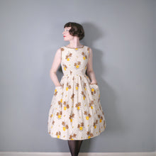 Load image into Gallery viewer, 50s 60s BROWN AND ORANGE FLORAL DAY DRESS WITH BIG POCKETS AND FULL SKIRT - XS