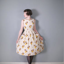 Load image into Gallery viewer, 50s 60s BROWN AND ORANGE FLORAL DAY DRESS WITH BIG POCKETS AND FULL SKIRT - XS