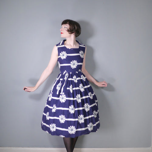 50s BLUE WHITE RIBBON AND BOW PRINT COTTON DAY DRESS - XS-S