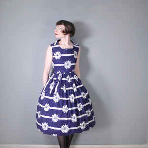 50s BLUE WHITE RIBBON AND BOW PRINT COTTON DAY DRESS - XS-S