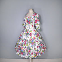 Load image into Gallery viewer, 50s HANDMADE WHITE FLORAL COTTON DRESS WITH FULL CIRCLE SKIRT -M