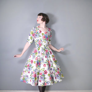 50s HANDMADE WHITE FLORAL COTTON DRESS WITH FULL CIRCLE SKIRT -M