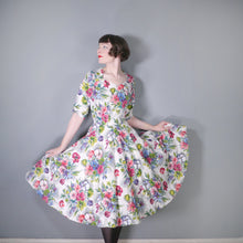 Load image into Gallery viewer, 50s HANDMADE WHITE FLORAL COTTON DRESS WITH FULL CIRCLE SKIRT -M