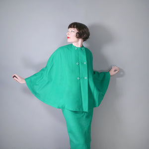 80s BRIGHT JADE GREEN WOOL CAPE AND FITTED SKIRT SET - S-M