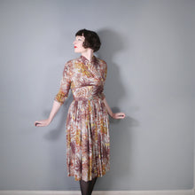 Load image into Gallery viewer, LATE 40s AUTUMNAL LEAF PRINT RAYON DRESS WITH BELT - M